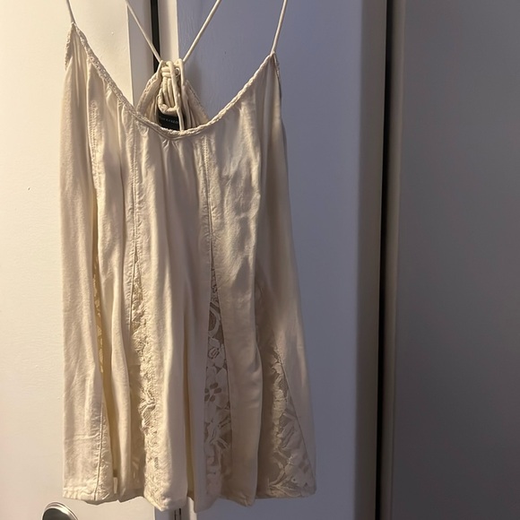 American Eagle Outfitters Tops - American eagle cream tank with lace
